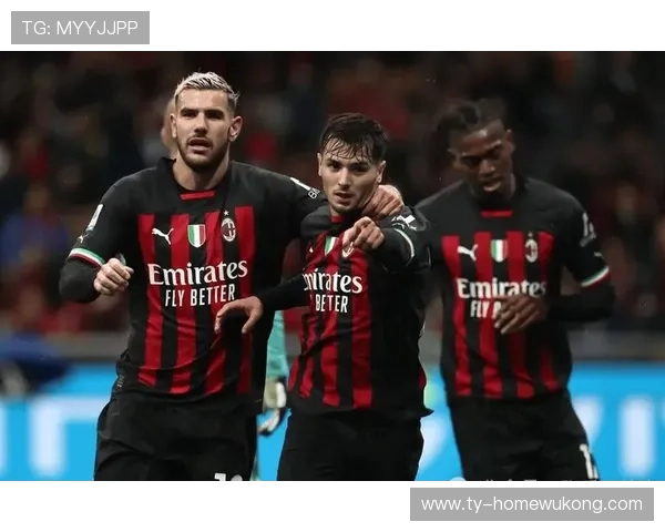 AC米兰主帅在生死战中怒怼球员：混乱的战术部署让球队争冠之路变得岌岌可危