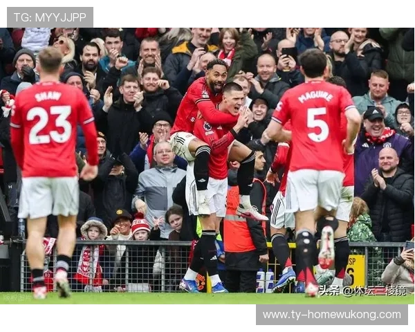 曼联深陷战术困局：豪门光环褪色，重建之路何去何从？